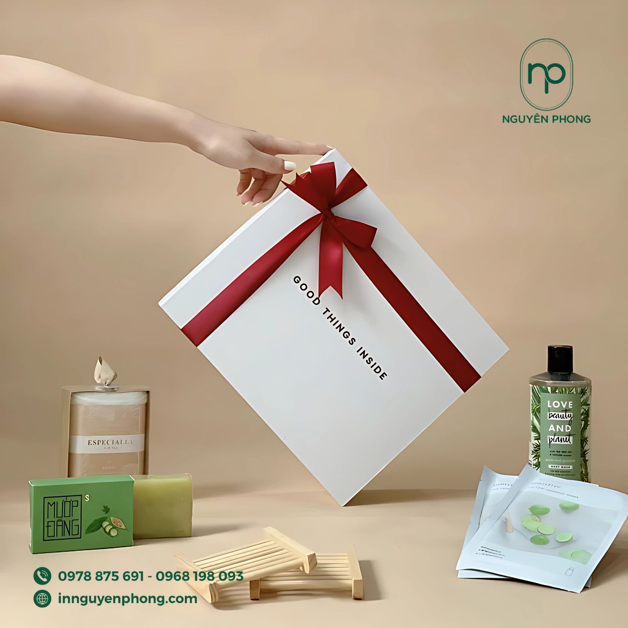 Mẫu hộp đựng mỹ phẩm